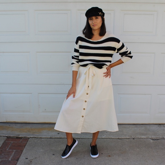 🚨//LAST CHANCE// Off White button down dress - Picture 6 of 8